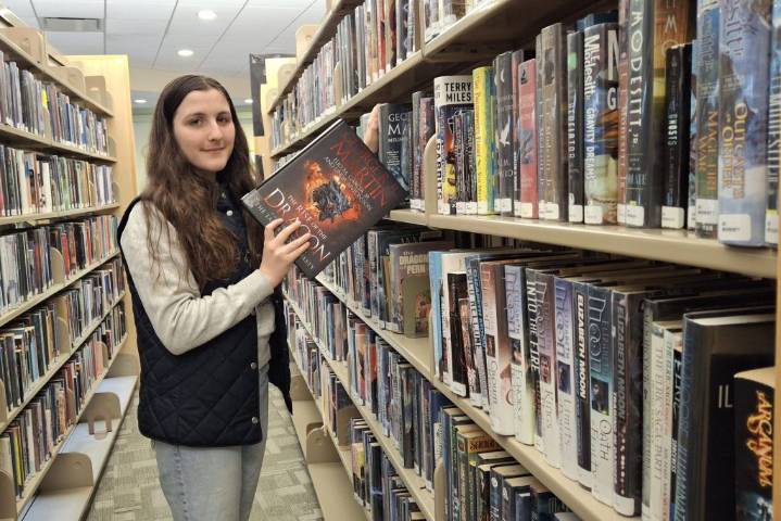 Carpentersville girl a fixture at Elgin Community College