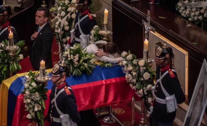 Amplia representación nacional e internacional en sepelio del senador