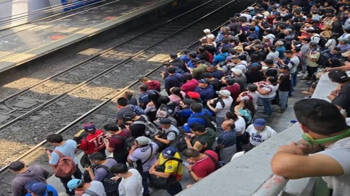 Líneas del Metro con servicio normal y estaciones del Metrobús cerradas hoy en CDMX