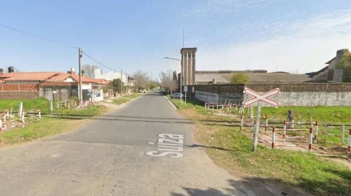 Tragedia en Santa Fe: una mujer quiso salvar a su perro y murió atropellada por un tren