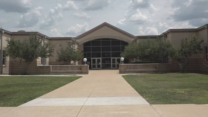Ira Cross Junior Elementary earns an ‘A’ rating from TEA | 'Our leaders always set high expectations'