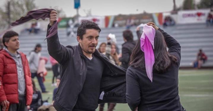 Piden ampliar horario de fondas en la Macrozona Sur para favorecer a emprendedores