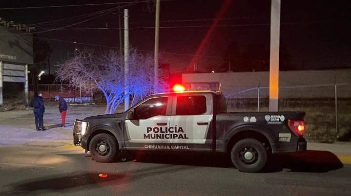 Detienen a dos presuntas ladronas en Bodega Aurrerá