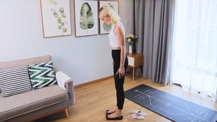 Conoce tu cuerpo, optimiza tus entrenos y mejora tu salud: solo necesitas esta báscula inteligente