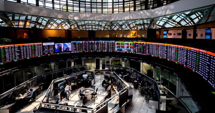 Bolsa Mexicana cae, mientras inversionistas analizan nuevos datos en EE.UU.