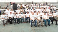 Rinde homenaje Julio Preciado a 35 músicos pioneros de la banda sinaloense en Mazatlán