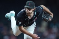 Deadspin | Diamondbacks take aim at streaking Dodgers