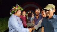 Adelaido Cabañas pone en marcha pavimentación en Tlacuilola y anuncia construcción de puente peatonal