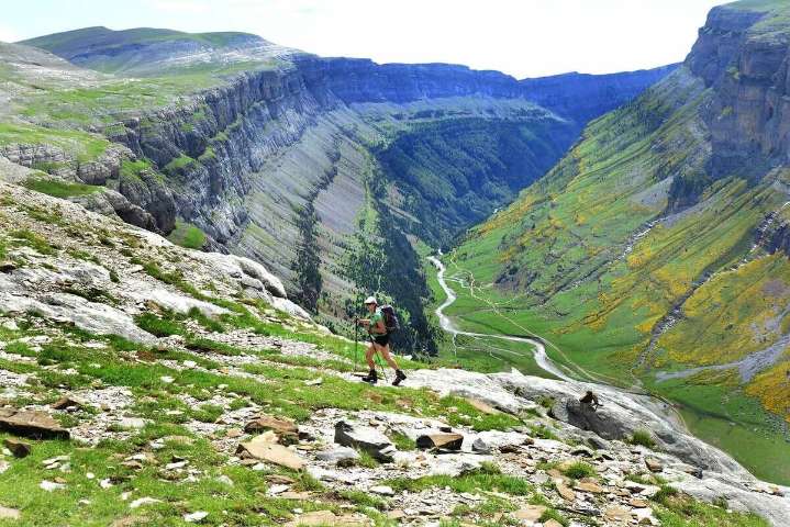 Lugares para acampar en Aragón sin restricciones ni que te multen