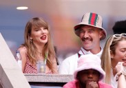 Taylor Swift anuncia su compromiso con Travis Kelce tras dos años juntos