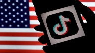 Donald Trump aseguró que continuará extendiendo el plazo para cerrar TikTok en EEUU hasta que la plataforma china encuentre un comprador