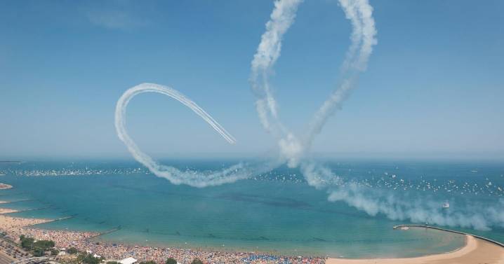 Chicago Air & Water Show to celebrate 250th anniversary of US Army & Marine Corps