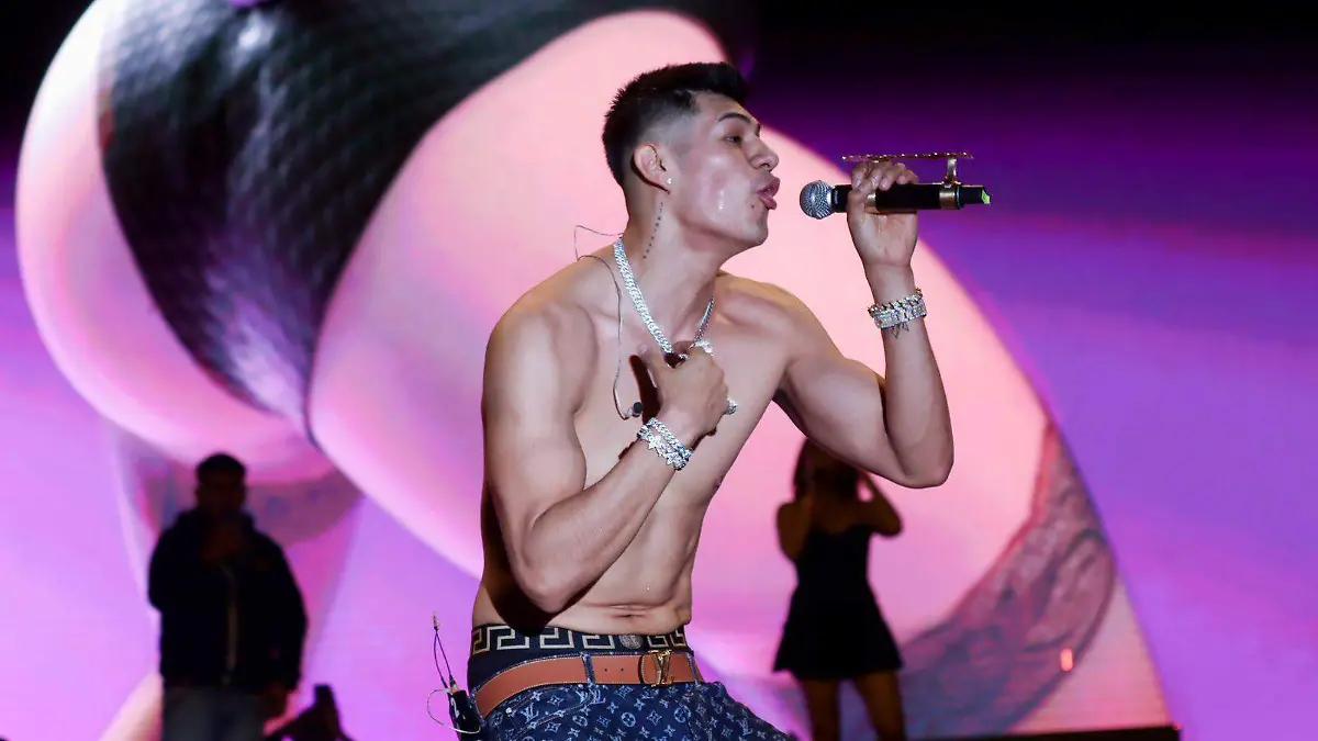 El Bogueto rinde homenaje a la Sonora Santanera con “Bomboro quiñá quiñá” en Flow Capital 2025