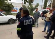 Operador de bomba denuncia abuso policial en Texcoco