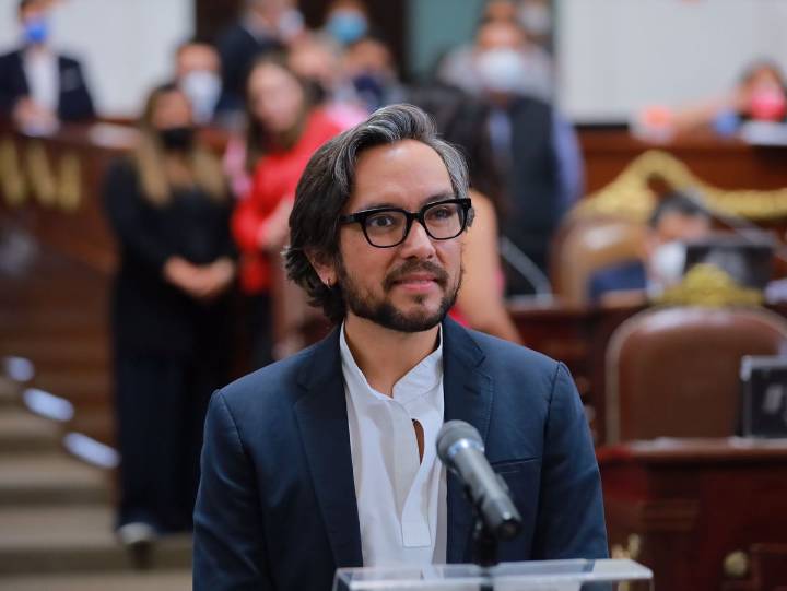 Sheinbaum propone a Lozano como embajador
