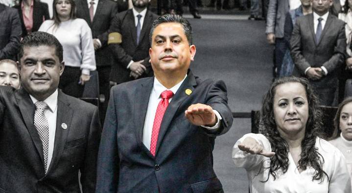 UAEH nombra a expresidente del Congreso de Hidalgo como director de la Prepa 9