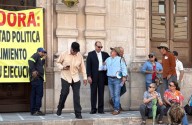 Afectados por Aras bloquean acceso a Palacio