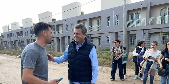 Sergio Massa acompañó a los candidatos del Frente Renovador y abogó por la unidad del peronismo en el tramo final de la campaña