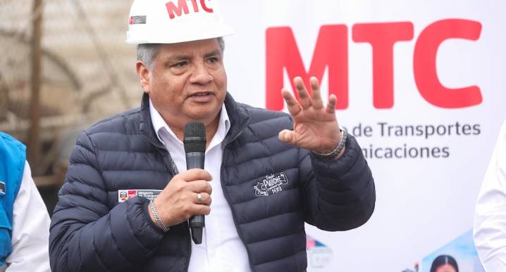 Ministro César Sandoval cuestiona que Renovación Popular impulse interpelación: “Esos chantajes políticos no los voy a aceptar”