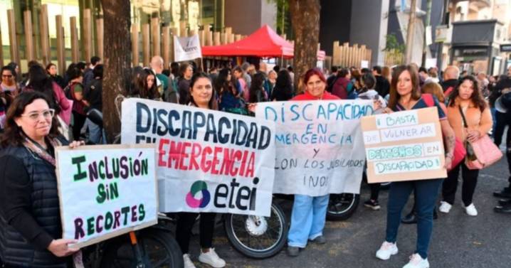 Revés judicial al Gobierno: declaran inválido el veto a la Emergencia en Discapacidad