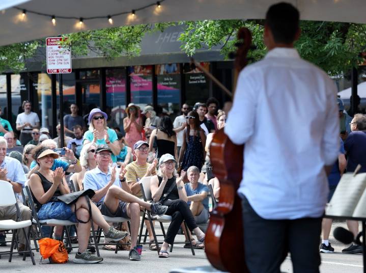 Hundreds tune into ‘calming’ classical music at Thirsty Ears fest