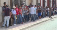Finiquito con sabor a incertidumbre: exempleados de Daimler en Saltillo reciben liquidación