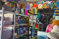 Ventas de útiles escolares inician lentas en BCS por retraso en entrega de vales