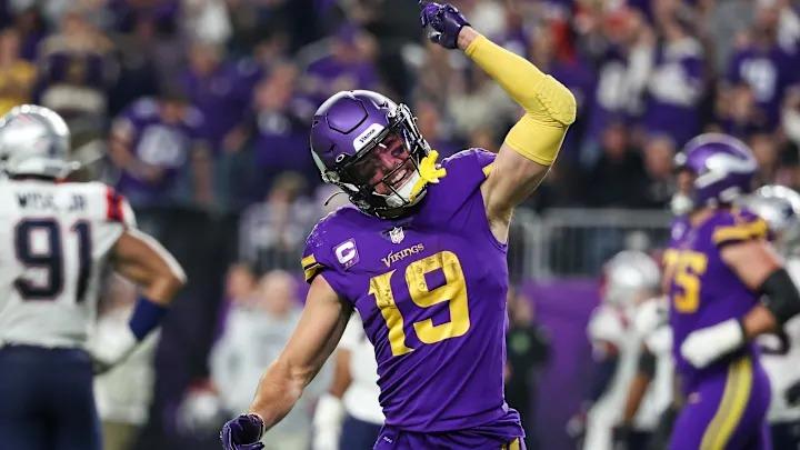 Regresa Adam Thielen a los Vikings previo arranque de temporada