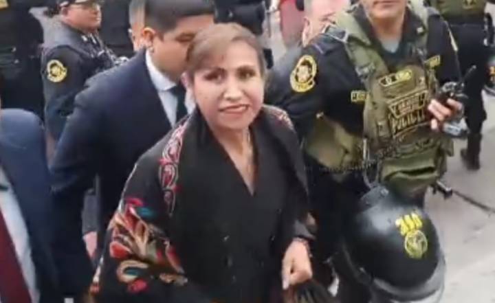 Benavides acudió ayer al Ministerio Público