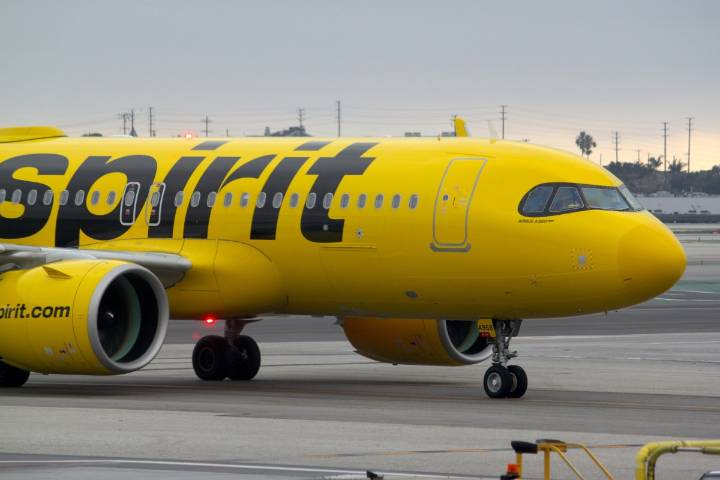 Spirit Airlines alerta a los accionistas sobre posible cierre