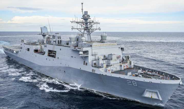Reuters: Aumentan las tensiones entre EEUU y Venezuela con la llegada de buques de guerra al Caribe