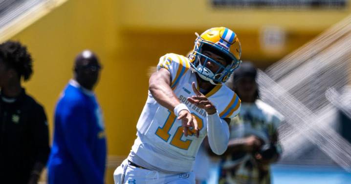 Southern football quarterback Jalen Woods put on stretcher after hit in Mississippi Valley State game