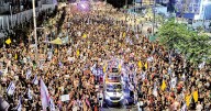 “Ni fingen que su plan sea por los rehenes”; protestan en Tel Aviv