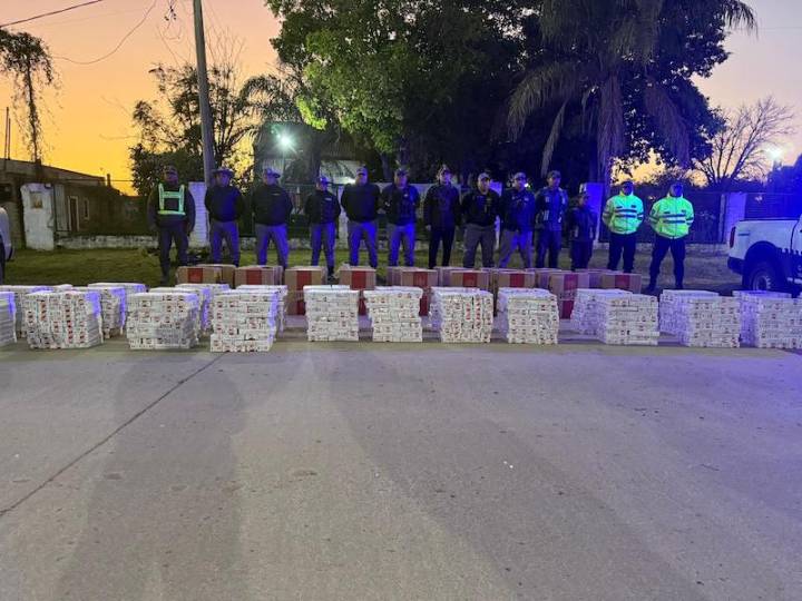 Gran secuestro de cigarrillos de contrabando en operativo entre Gendarmería y la Policía del Chaco