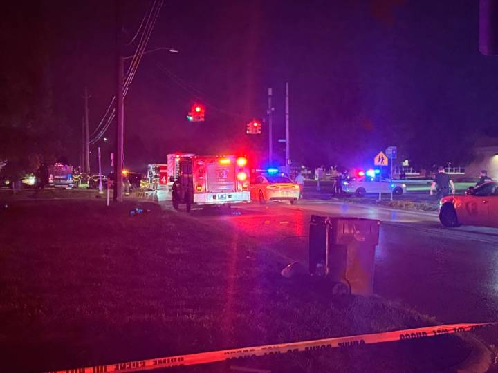 Speedway PD: Suspect struck officer's car during vehicle chase