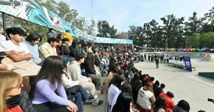 Foro Algoritmo Joven: Malvinas Argentinas celebra el Día de la Juventud impulsando al estudiante