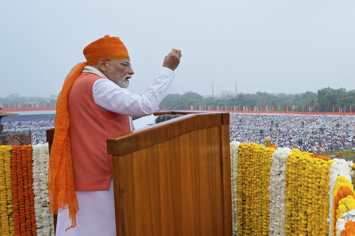 On India's Independence Day, Modi vows to punish Pakistan for future attacks