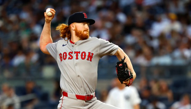Yankees blast 4 home runs to keep Red Sox from 4