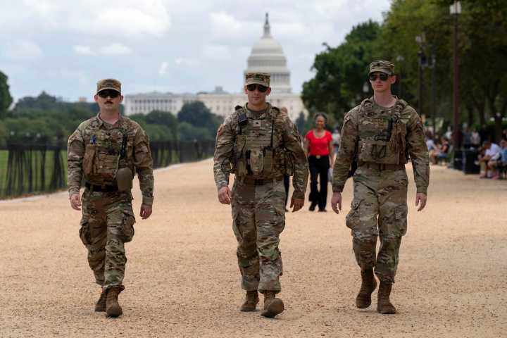 Trump Plans to Send National Guard to Chicago and NY, Democrats Say 'There Is No Emergency'