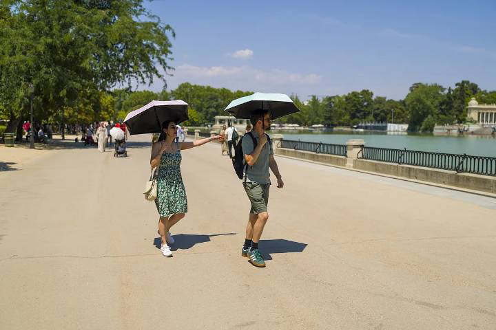 España pasará el día de hoy sumida en una alerta por calor