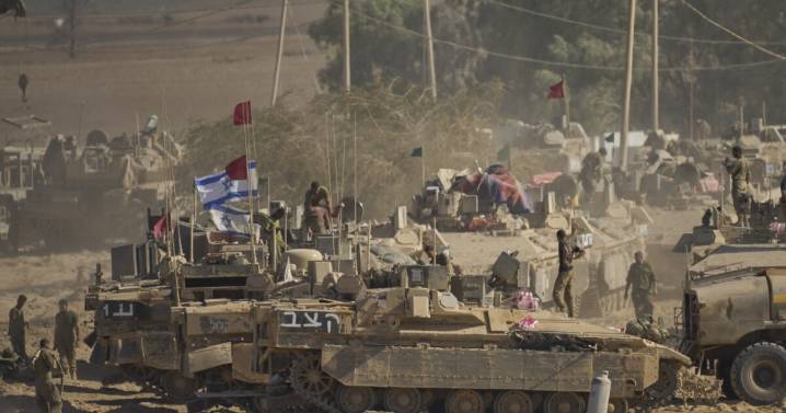 Israel plans to retake Gaza City, escalating the war with Hamas