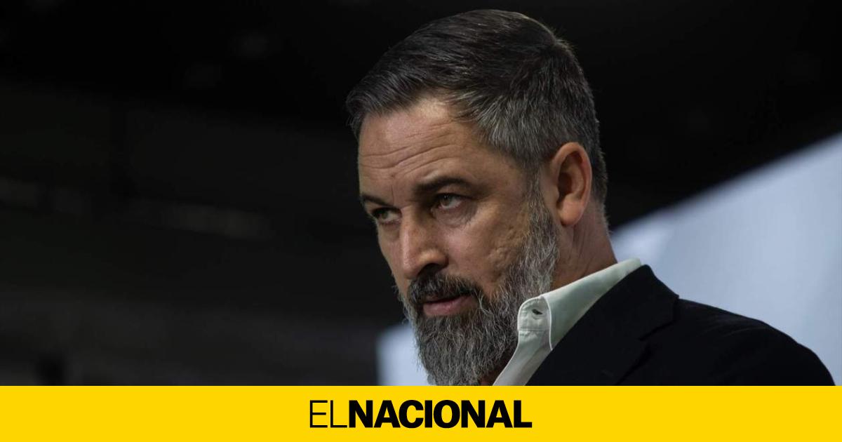 Abascal desabarra contra Sánchez y lo acusa de "tener intereses en las mafias del tráfico de seres humanos"