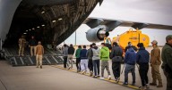 ¿Han aumentado las deportaciones de migrantes? Esta es la cifra en los primeros meses de 2025