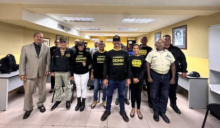 Comisión de Derechos Humanos de Carabobo ratifica respaldo a Nicolás Maduro