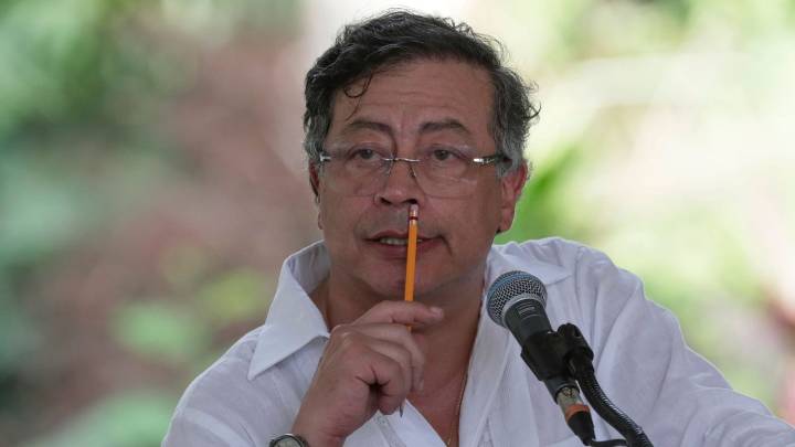Tras ataques criminales en Antioquia y Cali, el presidente Petro pide declarar a disidencias de las Farc y Clan del Golfo "organizaciones terroristas perseguidas"