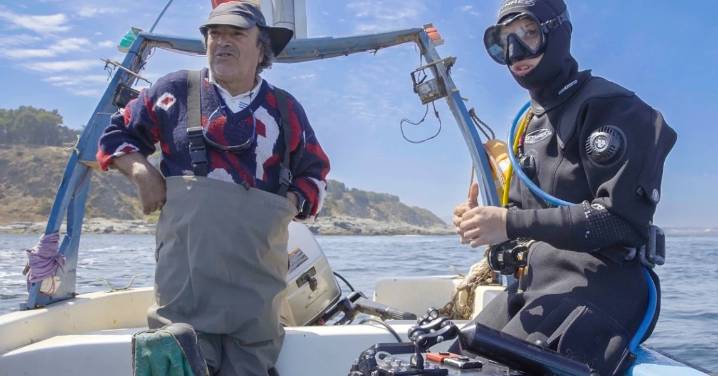 Mientras protestan contra desaladora, pescadores de Ventanas dejan de pescar en 11 hectáreas para recuperar la población de peces y mariscos