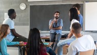 Este es el salario de un profesor con maestría o doctorado del Magisterio en Colombia