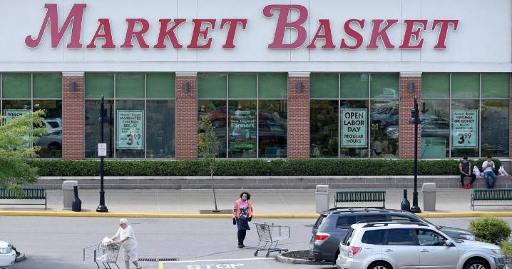 Fired Market Basket executives banned from stores, company property by judge