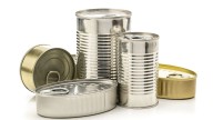 No tires las latas vacías: hacé esta mini huerta para tus plantas aromáticas en minutos y sin gastar un peso