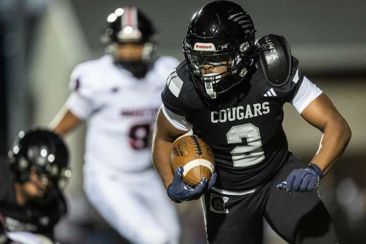Messiah Mickens, Elias Coke combine for 6 touchdowns as Harrisburg downs Imhotep
